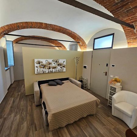 Апартаменти Bilocale In Centro Storico! Альба Екстер'єр фото